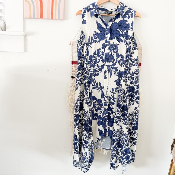 Dresses & Skirts - Dress sleeveless women’s